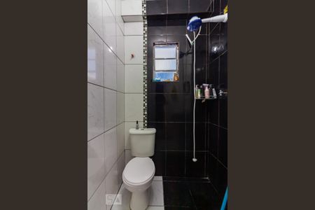 Casa à venda com 50m², 2 quartos e 5 vagas Casa à venda com 50m², 2 quartos e 5 vagasBanheiro