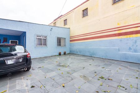 Casa à venda com 50m², 2 quartos e 5 vagas Casa à venda com 50m², 2 quartos e 5 vagasGaragem