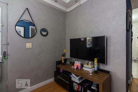 Sala de casa à venda com 2 quartos, 50m² em Quitaúna, Osasco