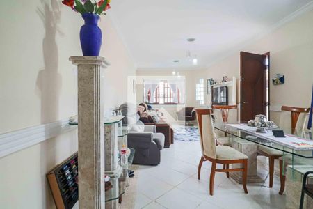Sala de casa à venda com 3 quartos, 226m² em Jardim Sarah, São Paulo