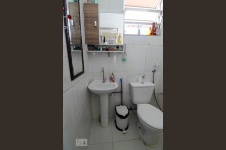 Apartamento para alugar com 67m², 2 quartos e sem vagaBanheiro