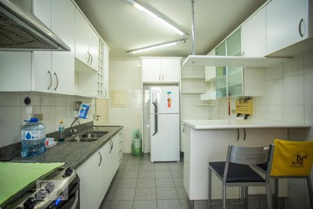 Cozinha de apartamento para alugar com 3 quartos, 105m² em Vila Clementino, São Paulo