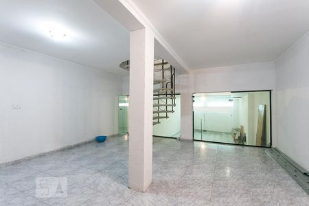 Casa à venda com 420m², 4 quartos e 6 vagasSalão 1