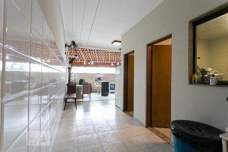 Casa à venda com 420m², 4 quartos e 6 vagasÁrea de Serviço
