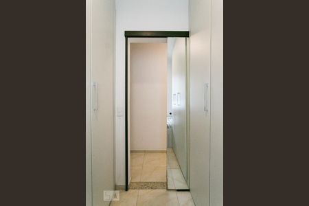 Casa à venda com 420m², 4 quartos e 6 vagasCloset da suíte 1