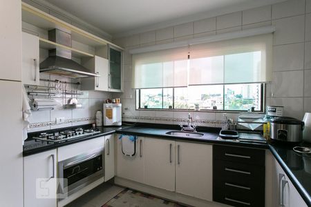 Casa à venda com 420m², 4 quartos e 6 vagasCozinha