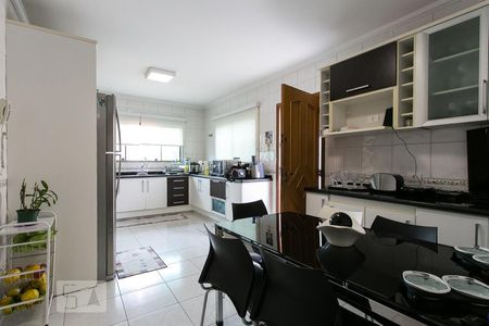 Casa à venda com 420m², 4 quartos e 6 vagasCozinha