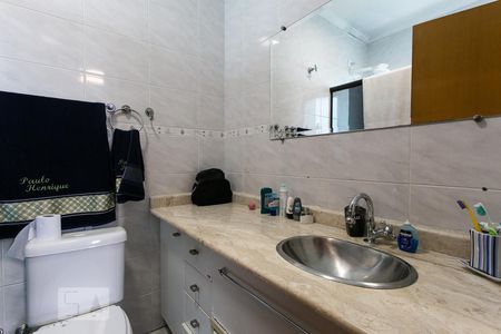 Casa à venda com 420m², 4 quartos e 6 vagasBanheiro da Suíte 3