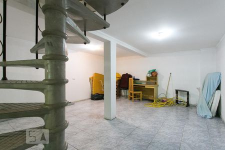 Casa à venda com 420m², 4 quartos e 6 vagasSalão 1