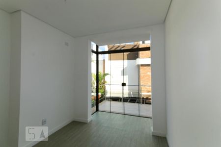 Casa de condomínio à venda com 140m², 3 quartos e 2 vagasQuarto 2