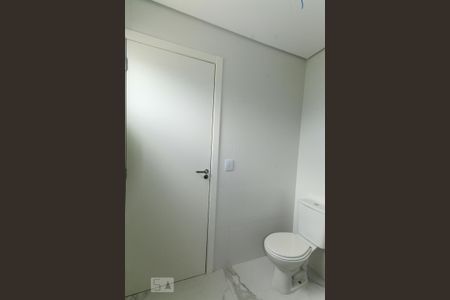 Casa de condomínio à venda com 140m², 3 quartos e 2 vagasBanheiro da suíte