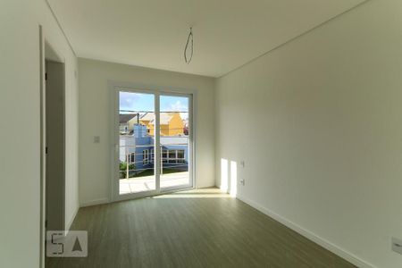 Casa de condomínio à venda com 140m², 3 quartos e 2 vagasSuíte