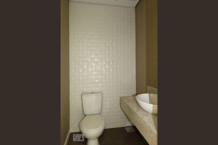 Lavabo de casa de condomínio à venda com 3 quartos, 140m² em Campo Novo, Porto Alegre