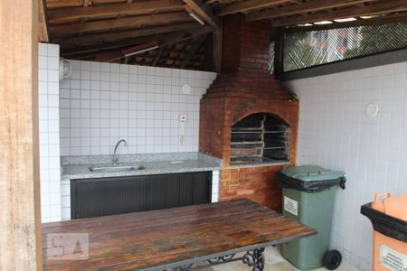 Apartamento à venda com 251m², 4 quartos e 3 vagasÁrea comum - Churrasqueira