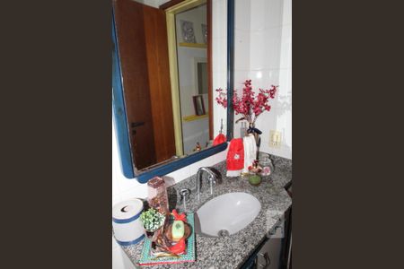 Apartamento à venda com 251m², 4 quartos e 3 vagasBanheiro Social