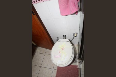 Apartamento à venda com 251m², 4 quartos e 3 vagasBanheiro da Suíte 1