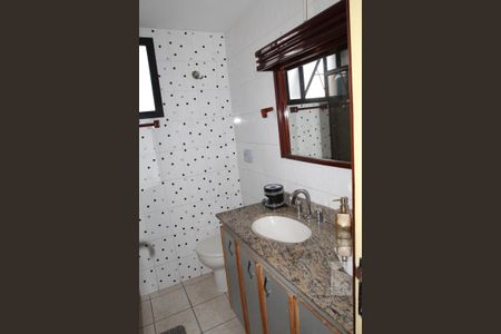 Apartamento à venda com 251m², 4 quartos e 3 vagasBanheiro da Suíte 3