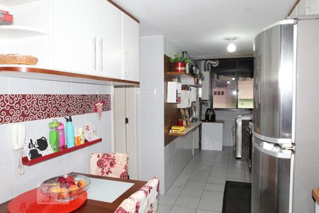 Apartamento à venda com 251m², 4 quartos e 3 vagasCozinha