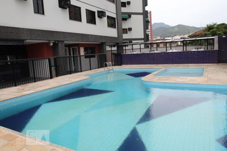 Apartamento à venda com 251m², 4 quartos e 3 vagasÁrea comum - Piscina