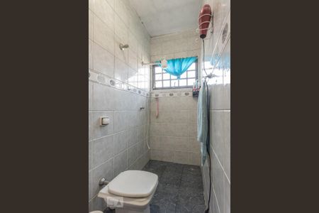 Casa à venda com 130m², 3 quartos e 2 vagasBanheiro da Suíte