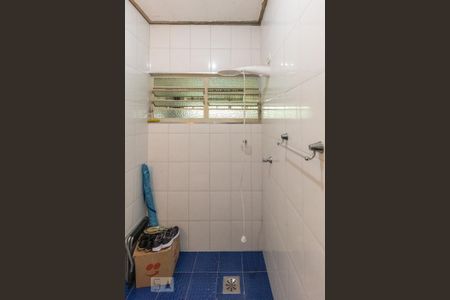 Casa à venda com 130m², 3 quartos e 2 vagasBanheiro