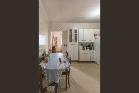 Casa à venda com 130m², 3 quartos e 2 vagasCozinha