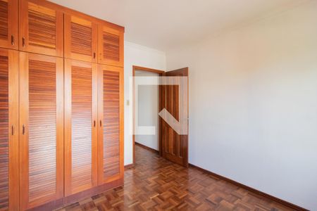 Quarto 2 de apartamento para alugar com 2 quartos, 60m² em Azenha, Porto Alegre
