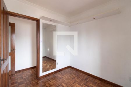 Quarto 1 de apartamento para alugar com 2 quartos, 60m² em Azenha, Porto Alegre