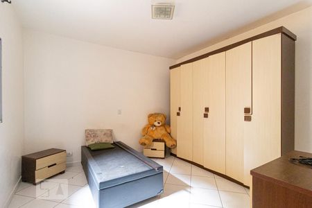 Quarto 3 de casa para alugar com 3 quartos, 80m² em Jardim Roberto, Osasco