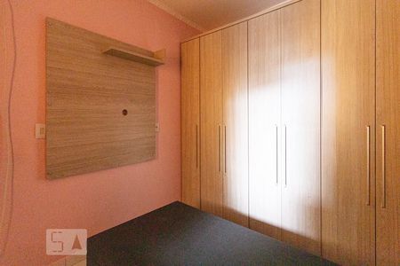Quarto 1 de casa para alugar com 3 quartos, 80m² em Jardim Roberto, Osasco