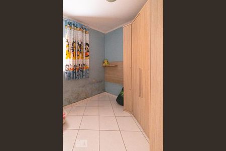 Quarto 2 de casa para alugar com 3 quartos, 80m² em Jardim Roberto, Osasco