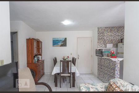 Sala  de apartamento para alugar com 2 quartos, 50m² em Jardim Gazuza, Diadema