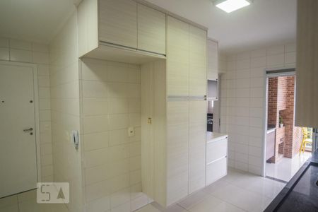Apartamento à venda com 125m², 4 quartos e 2 vagasCozinha