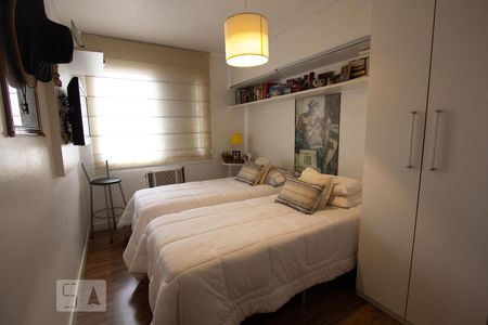 Quarto 1 de apartamento à venda com 2 quartos, 42m² em Anil, Rio de Janeiro