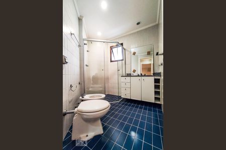 Apartamento para alugar com 239m², 4 quartos e 3 vagas Apartamento para alugar com 239m², 4 quartos e 3 vagasBanheiro Suíte 2