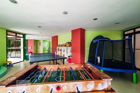 Apartamento para alugar com 239m², 4 quartos e 3 vagas Apartamento para alugar com 239m², 4 quartos e 3 vagasÁrea Comum - Sala de Recreação / Brinquedoteca
