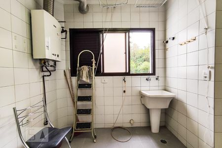 Apartamento para alugar com 239m², 4 quartos e 3 vagas Apartamento para alugar com 239m², 4 quartos e 3 vagasÁrea de Serviço