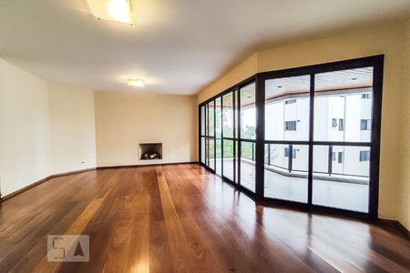 Sala de apartamento para alugar com 4 quartos, 239m² em Jardim Fonte do Morumbi, São Paulo