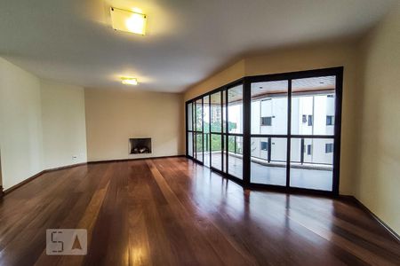 Sala de apartamento para alugar com 4 quartos, 239m² em Jardim Fonte do Morumbi, São Paulo