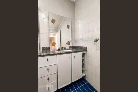 Apartamento para alugar com 239m², 4 quartos e 3 vagas Apartamento para alugar com 239m², 4 quartos e 3 vagasBanheiro Suíte 2