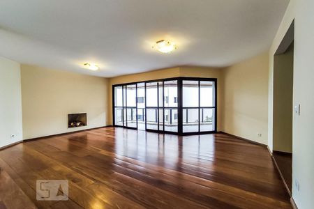 Sala de apartamento para alugar com 4 quartos, 239m² em Jardim Fonte do Morumbi, São Paulo