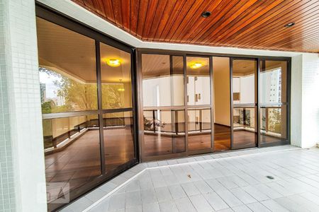 Varanda de apartamento para alugar com 4 quartos, 239m² em Jardim Fonte do Morumbi, São Paulo