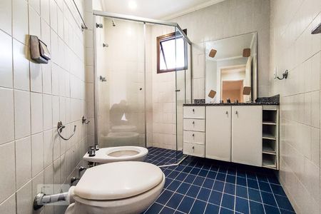 Apartamento para alugar com 239m², 4 quartos e 3 vagas Apartamento para alugar com 239m², 4 quartos e 3 vagasBanheiro Suíte 2