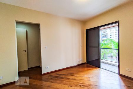 Apartamento para alugar com 239m², 4 quartos e 3 vagas Apartamento para alugar com 239m², 4 quartos e 3 vagasSuíte 2