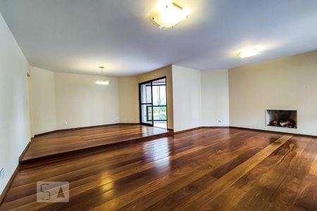 Sala de apartamento para alugar com 4 quartos, 239m² em Jardim Fonte do Morumbi, São Paulo