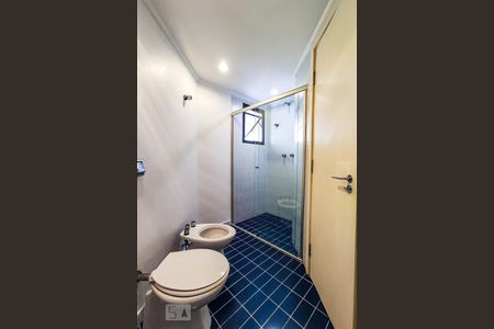 Apartamento para alugar com 239m², 4 quartos e 3 vagas Apartamento para alugar com 239m², 4 quartos e 3 vagasBanheiro Tipo Americano