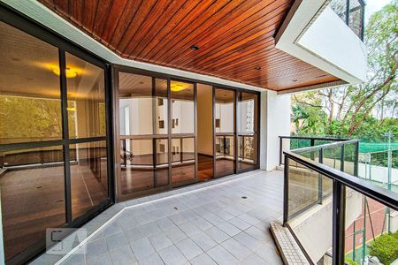Varanda de apartamento para alugar com 4 quartos, 239m² em Jardim Fonte do Morumbi, São Paulo