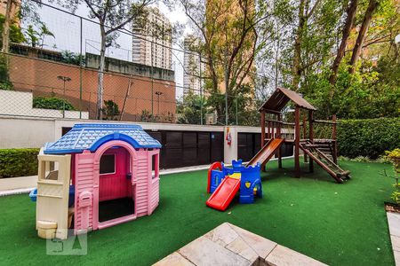 Apartamento para alugar com 239m², 4 quartos e 3 vagas Apartamento para alugar com 239m², 4 quartos e 3 vagasÁrea Comum - Playground