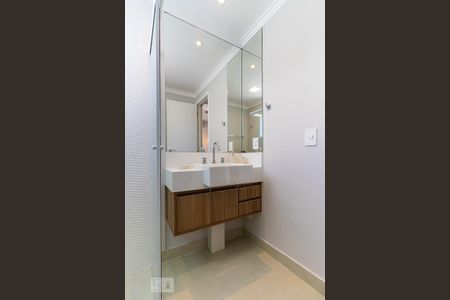 Apartamento para alugar com 47m², 1 quarto e 1 vaga Apartamento para alugar com 47m², 1 quarto e 1 vagaBanheiro