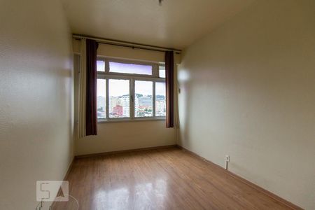 Quarto  de kitnet/studio para alugar com 1 quarto, 50m² em Centro, Rio de Janeiro